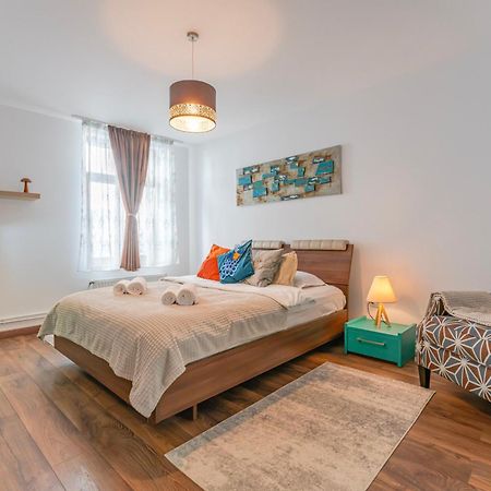 Wagner Estate Feel The Old Town Vibe Apartment Brasov Exterior photo